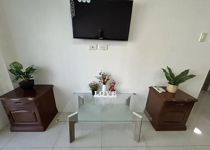 2 Bedrooms And 2 Cr, 1 Ensuite In Shore Residences Pasay Walking Distance To Mall Of And Near In Airport Apartment