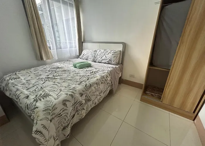 2 Bedrooms And 2 Cr, 1 Ensuite In Shore Residences Pasay Walking Distance To Mall Of And Near In Airport Apartment