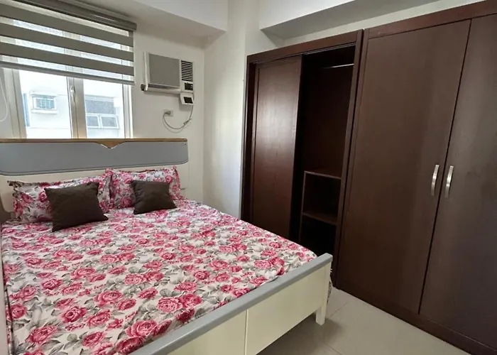 2 Bedrooms And 2 Cr, 1 Ensuite In Shore Residences Pasay Walking Distance To Mall Of And Near In Airport Apartment Manila