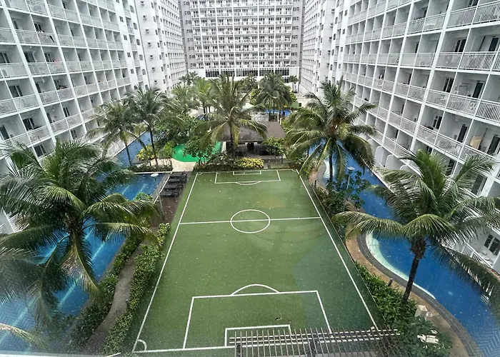 2 Bedrooms And 2 Cr, 1 Ensuite In Shore Residences Pasay Walking Distance To Mall Of And Near In Airport Manila